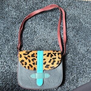 Stylish Leopard Print Crossbody Bag with Teal and Gray. 💯 % recycled leather